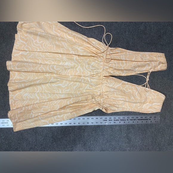 Abercrombie & Fitch Peach and Cream Dress - Picture 3 of 3